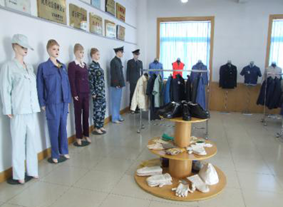 工作服、工作鞋及小勞保