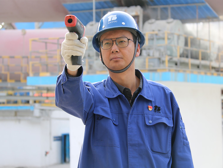 第三屆“大友標(biāo)兵”  張  亮